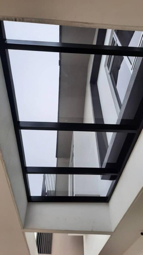 Gallery Grille Glass Roof 07