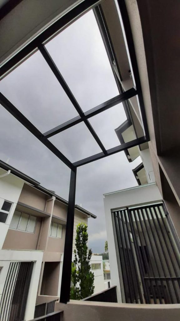 Gallery Grille Glass Roof 53